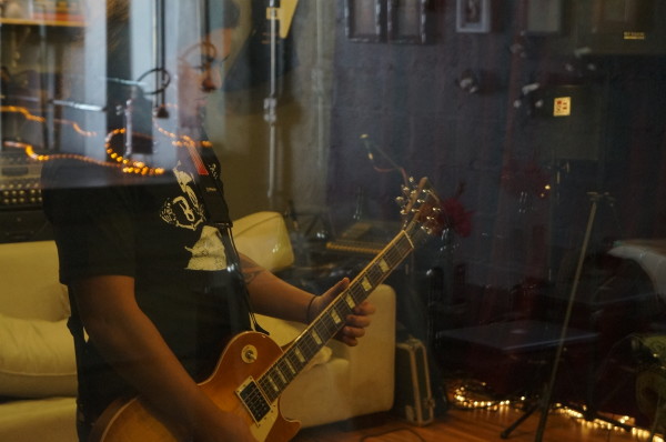 Family Mob - Converse Rubber Tracks